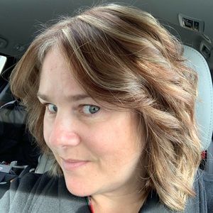 Meet your Posher, Alison